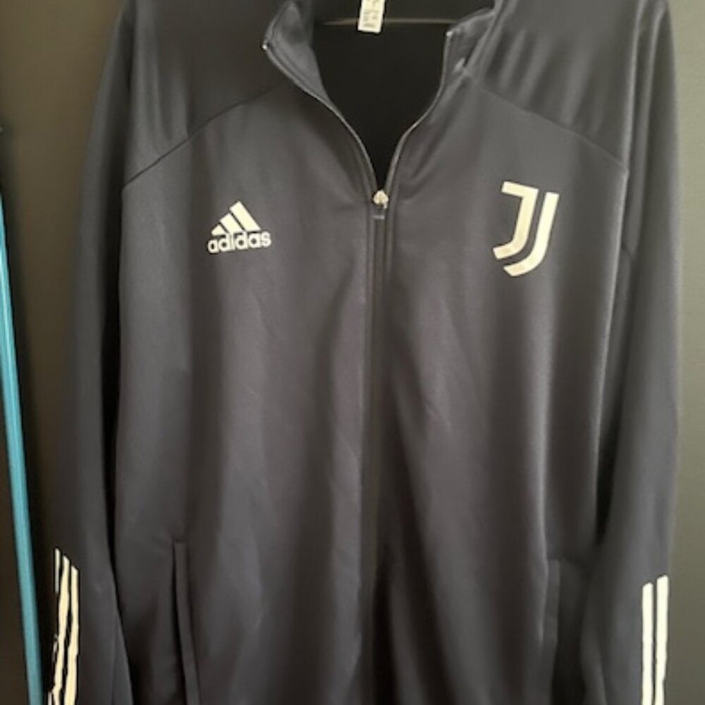 Gray Adidas Juventus 3XL Track Jacket — Streetwear / Fanwear